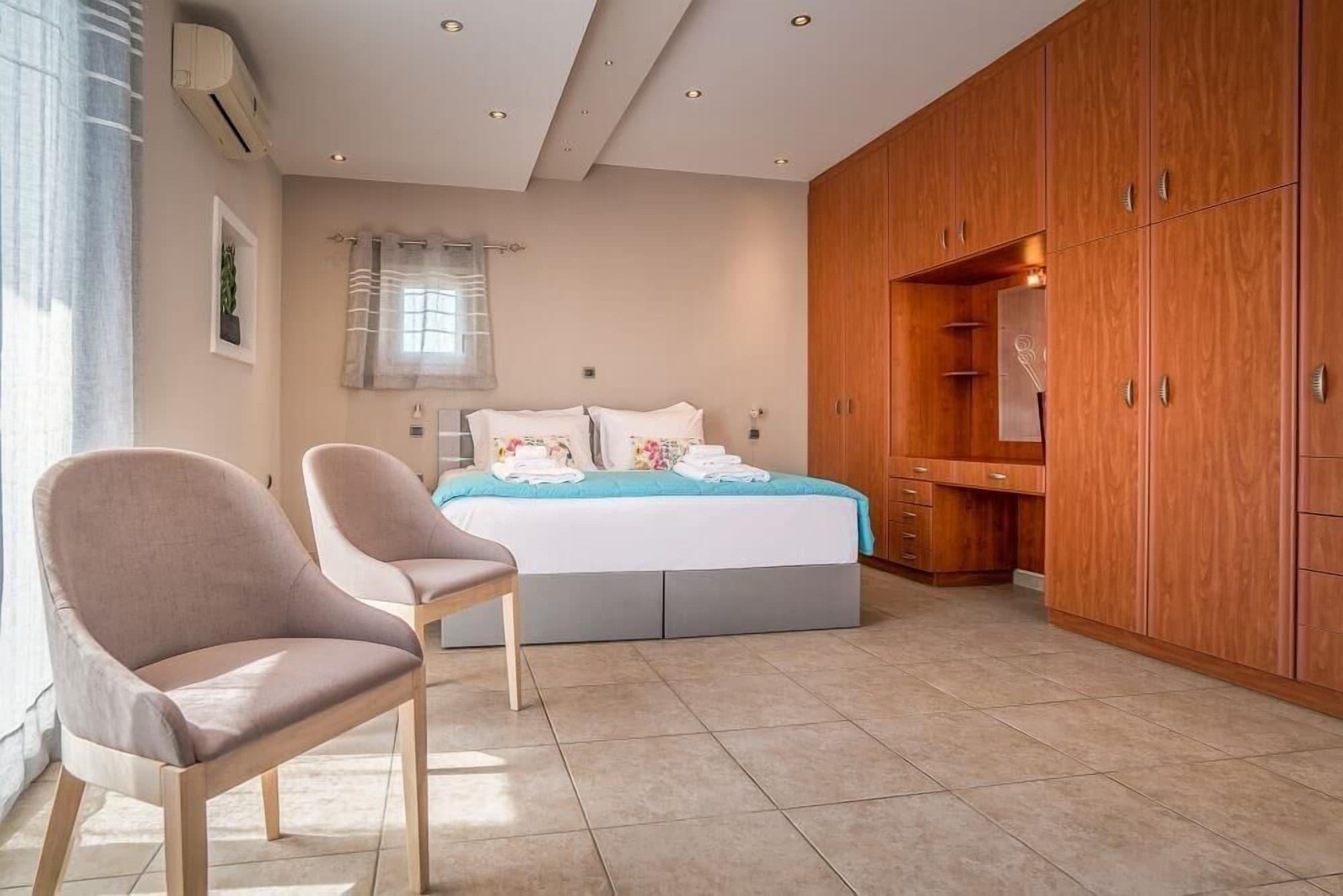 Ostria Luxury *