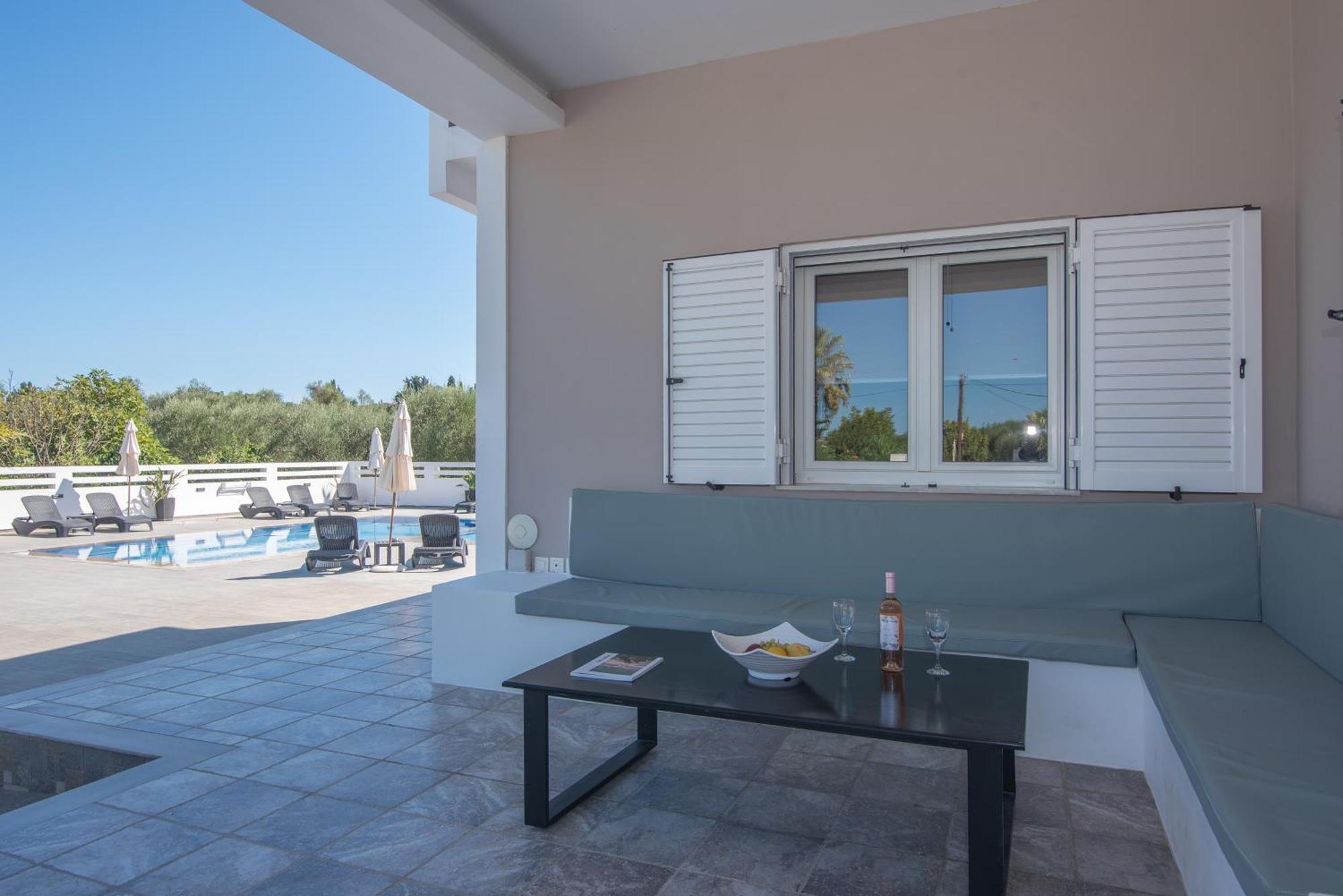 Ostria Luxury Villa Pandokrátor