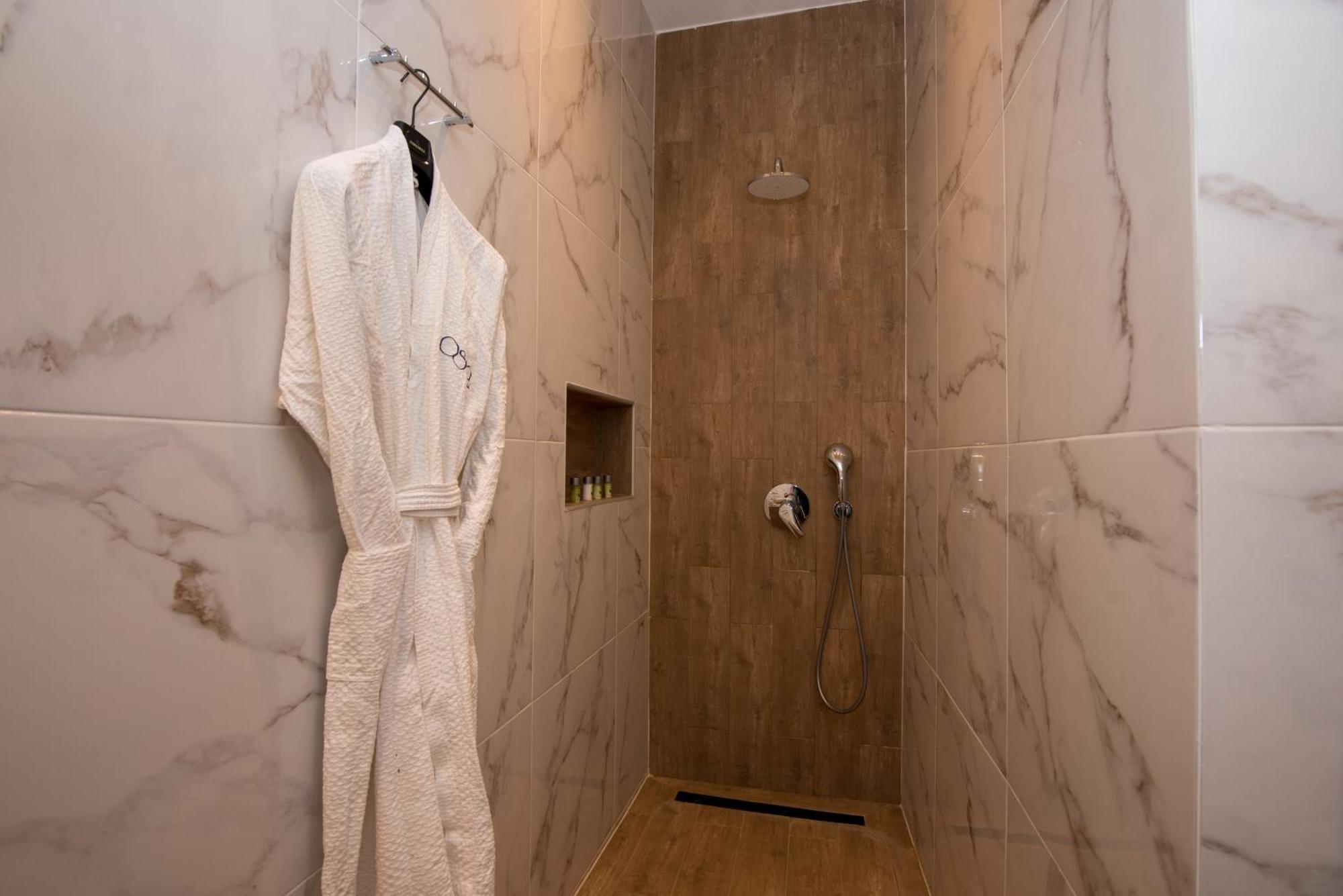 Ostria Luxury Pandokrátor