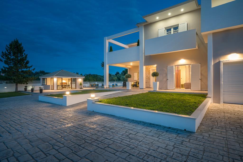 Ostria Luxury Villa *